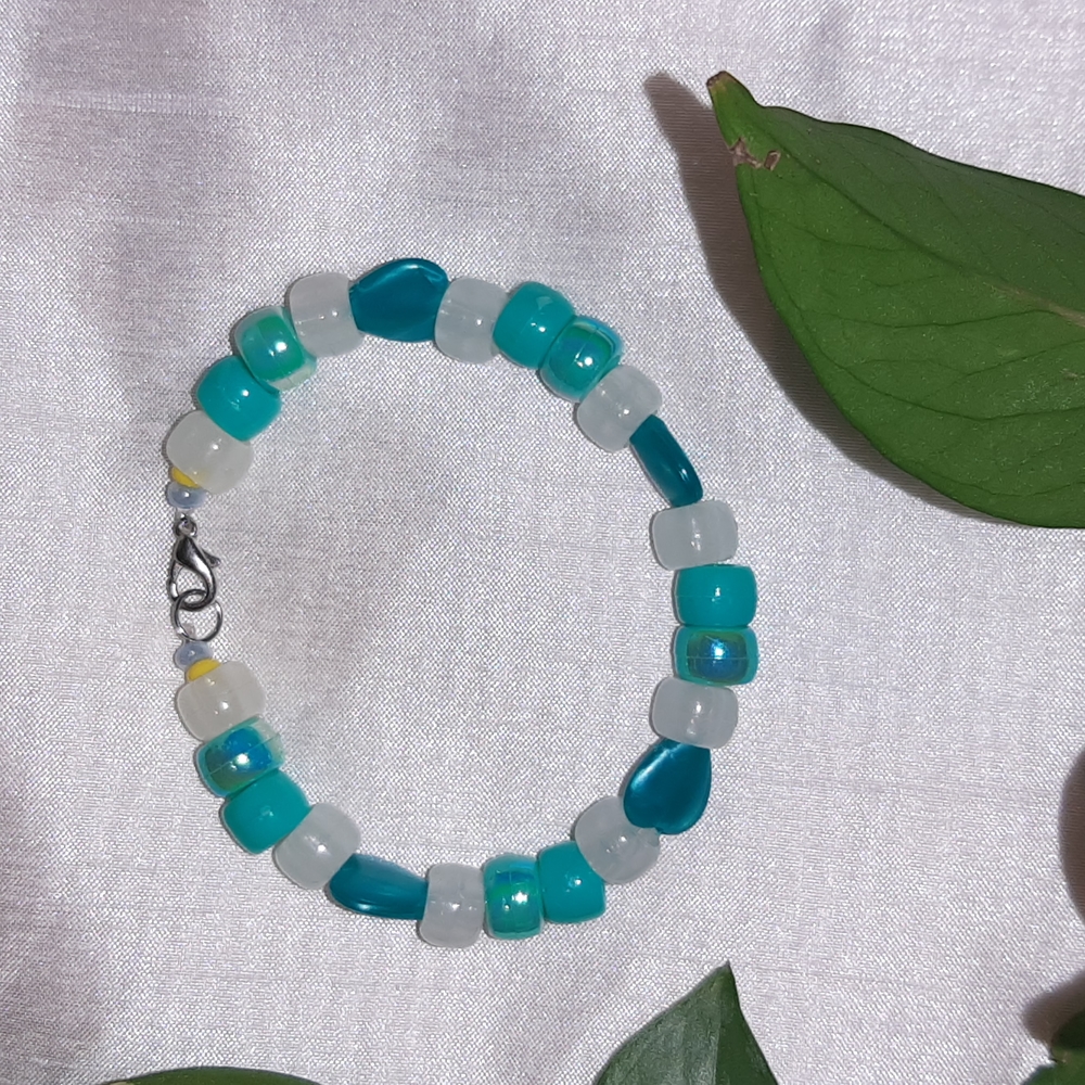 Blue Heart Bead Bracelet